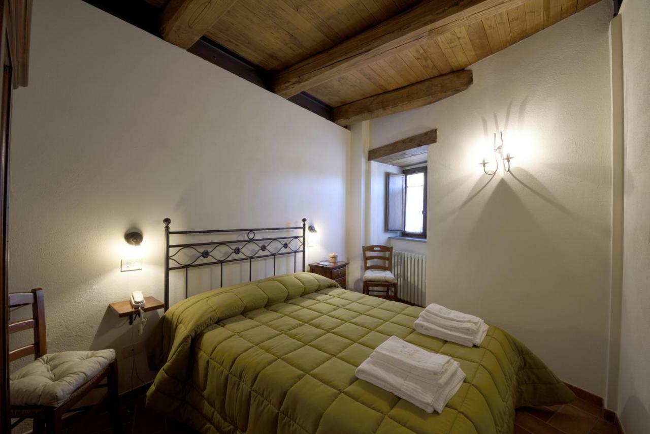 Borgotufi Albergo Diffuso Castel del Giudice Екстер'єр фото
