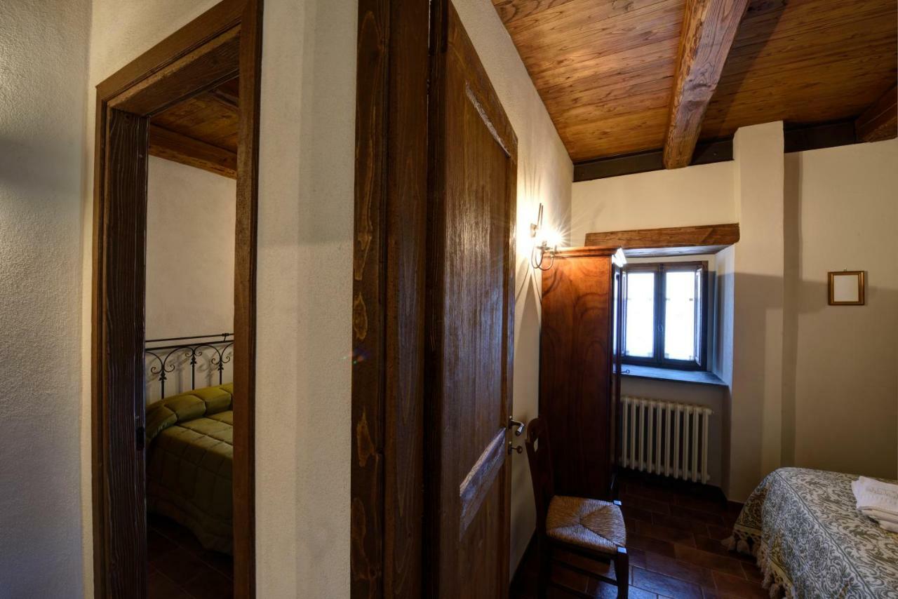 Borgotufi Albergo Diffuso Castel del Giudice Екстер'єр фото