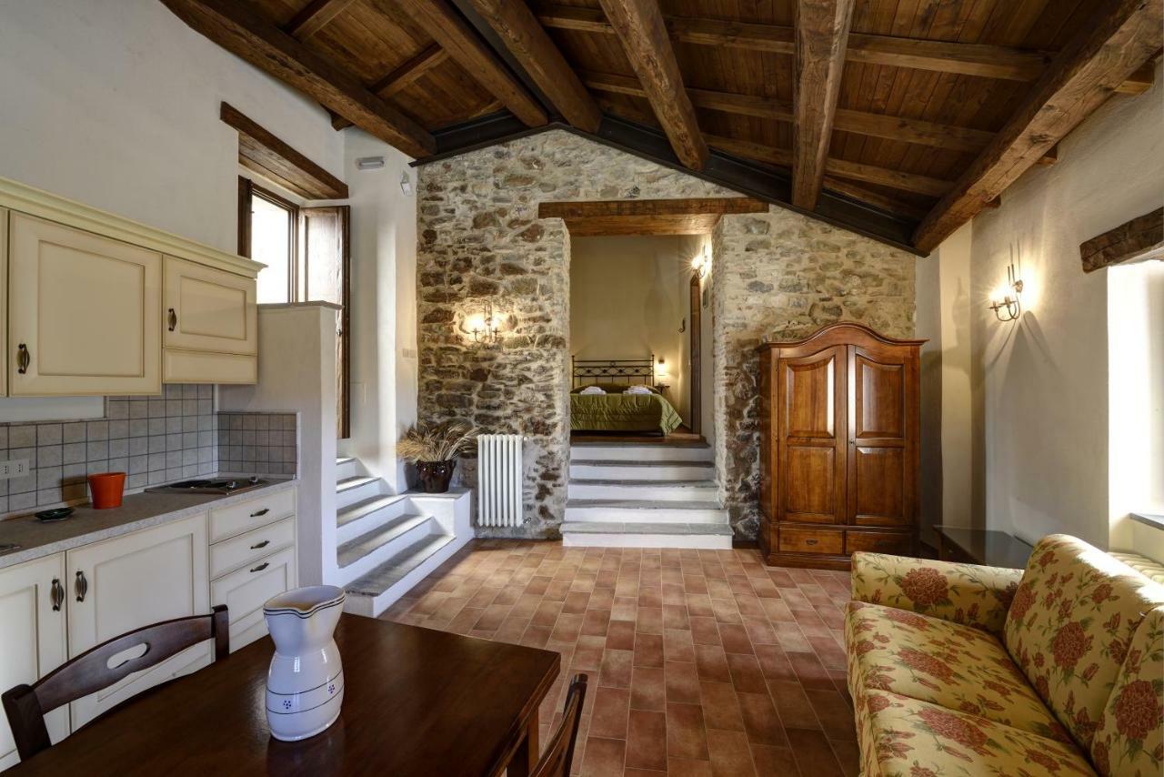 Borgotufi Albergo Diffuso Castel del Giudice Екстер'єр фото